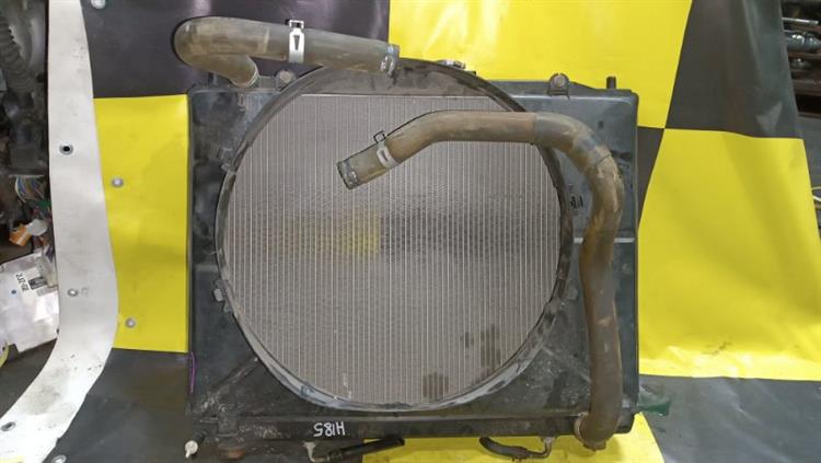 Радиатор основной Мицубиси Паджеро в Южно-Сахалинске 105204