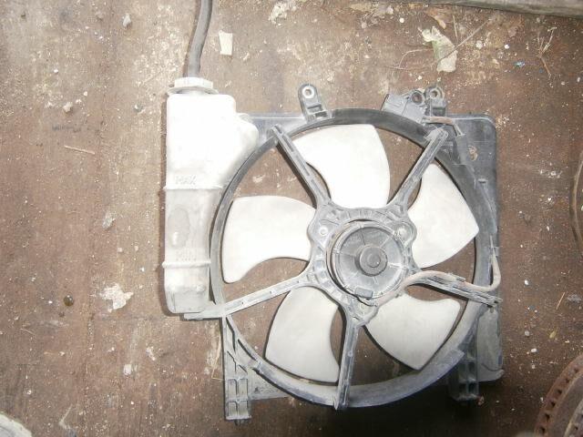 Диффузор радиатора Хонда Фит в Южно-Сахалинске 24030