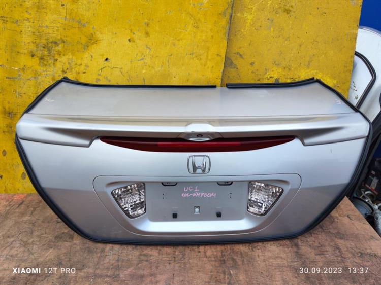 Крышка багажника Хонда Инспаер в Южно-Сахалинске 652201